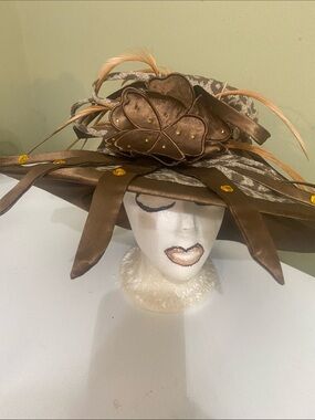 Pretty Dress Hat / Church Hat by Ben Marc